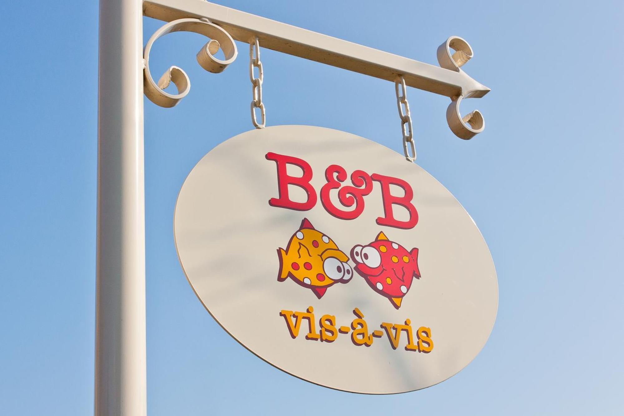 B&B Vis-A-Vis เวนดาเนอ ภายนอก รูปภาพ